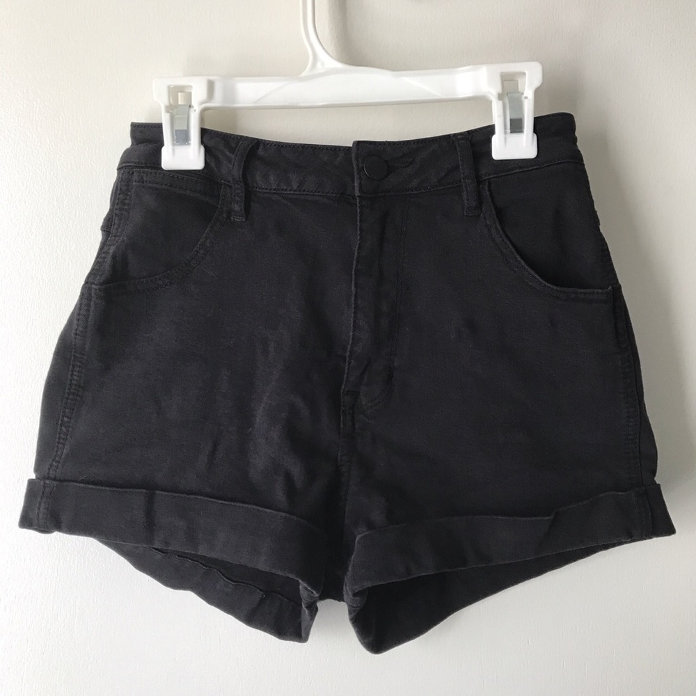 Kendall and Kylie high rise shorts in black